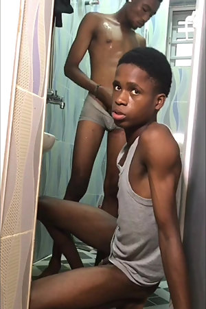 bareback twinks (gay)